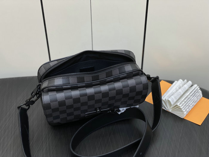 LV Damier Graphite Canvas Steamer Messenger M46795