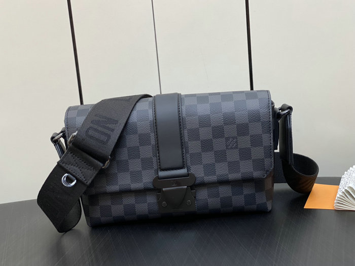 LV Damier Graphite S-Cape Messenger M46794