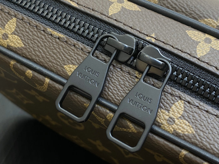 LV Monogram Canvas Steamer Messenger M46795