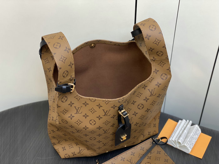 Louis Vuitton ATLANTIS GM M46821