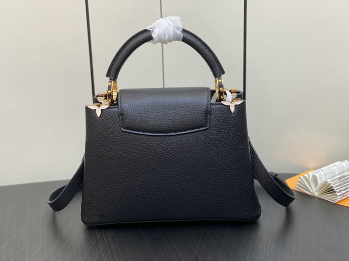 Louis Vuitton Capucines BB Black M23263