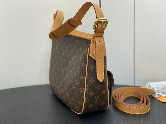 Louis Vuitton Hudson GM M40045