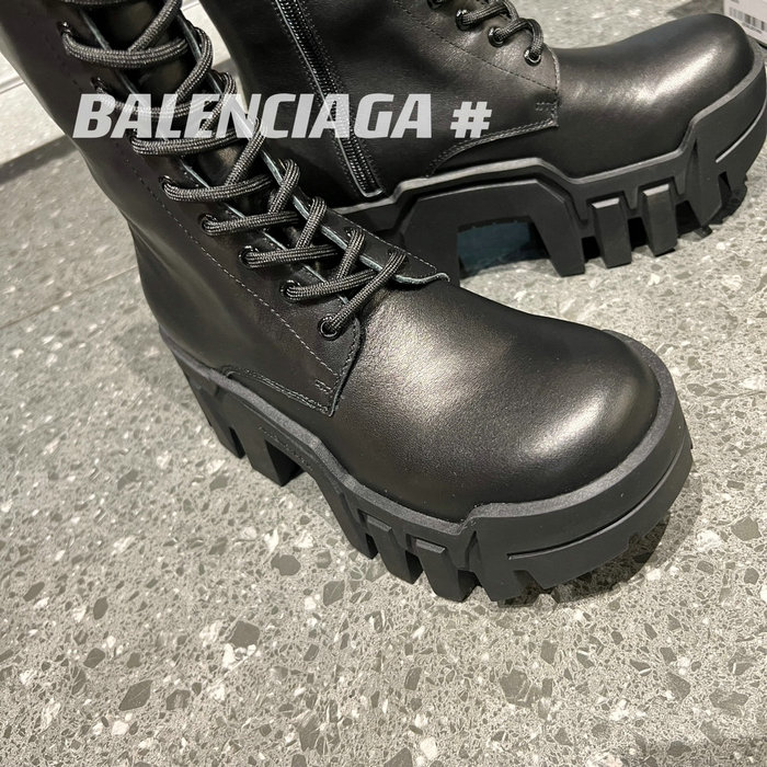 Balenciaga Boots SJB111401