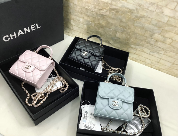 Chanel Clutch With Chain Blue AP2682