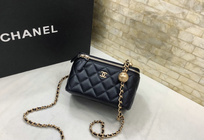 Chanel Clutch with Chain Black AP2303