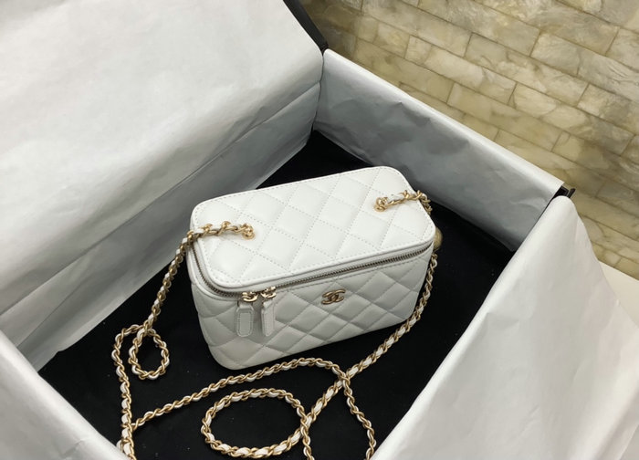 Chanel Clutch with Chain White AP2303