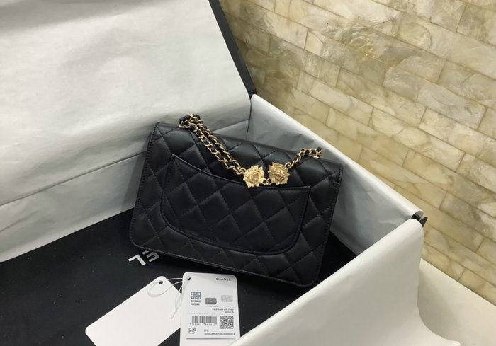 Chanel Lambskin Chain Wallet Black AP3424