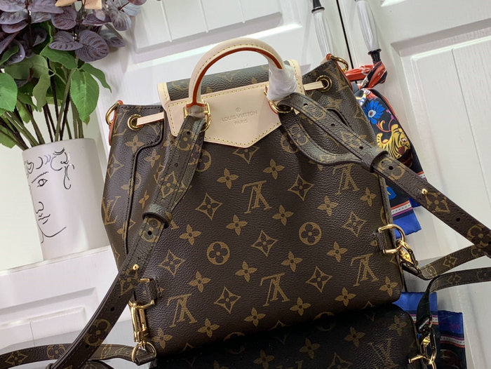 Louis Vuitton Excursion PM M46932