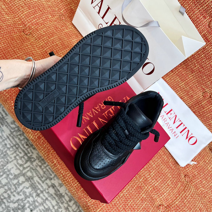 Valentino One Stud XL Trainer SLV111409