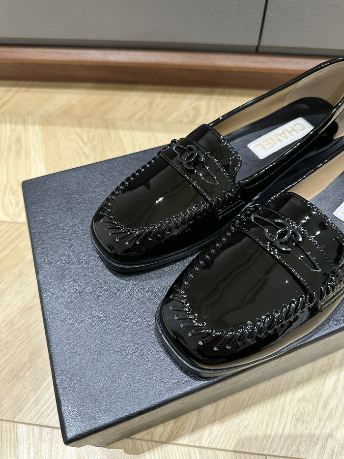 Chanel Leather Loafer SDH121904