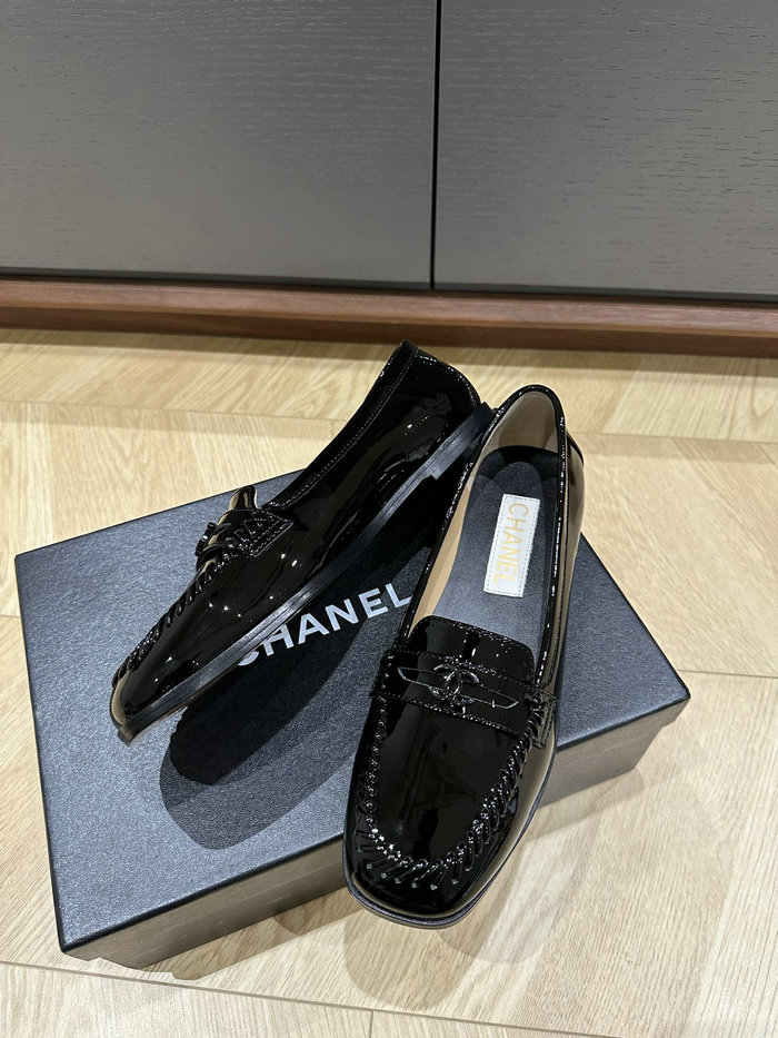 Chanel Leather Loafer SDH121904