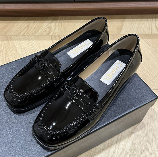 Chanel Leather Loafer SDH121904