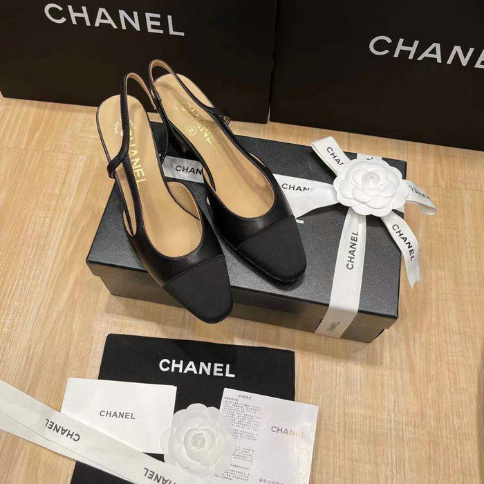 Chanel Pumps SDH121914