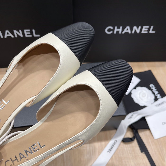 Chanel Pumps SDH121921