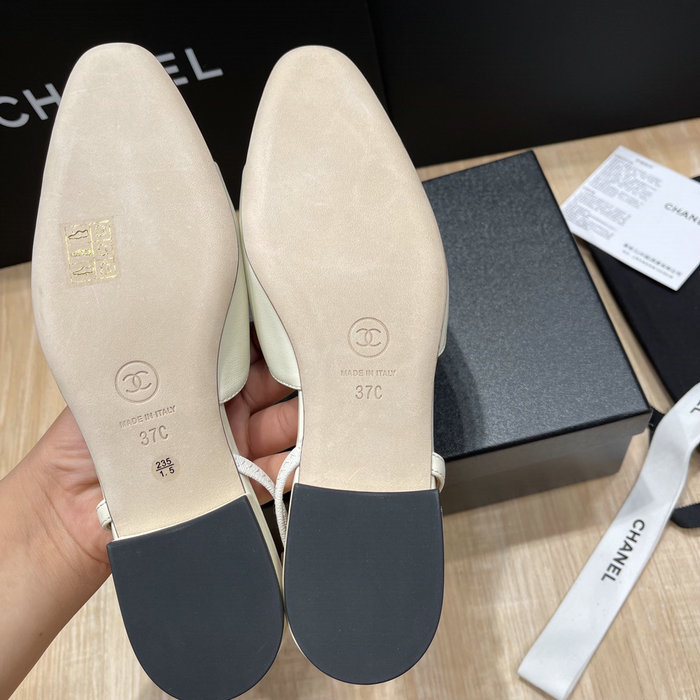 Chanel Pumps SDH121921