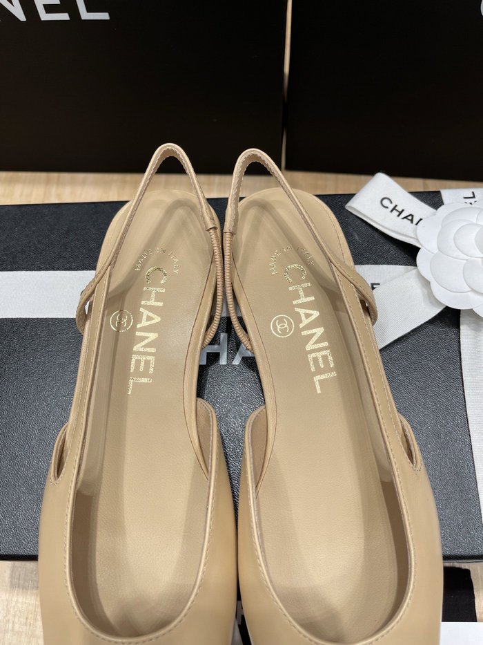 Chanel Pumps SDH121922