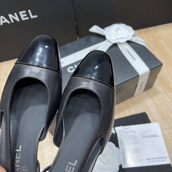 Chanel Pumps SDH121923