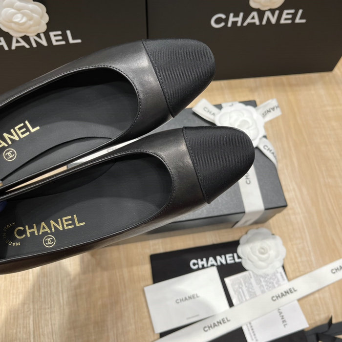 Chanel Pumps SDH121926