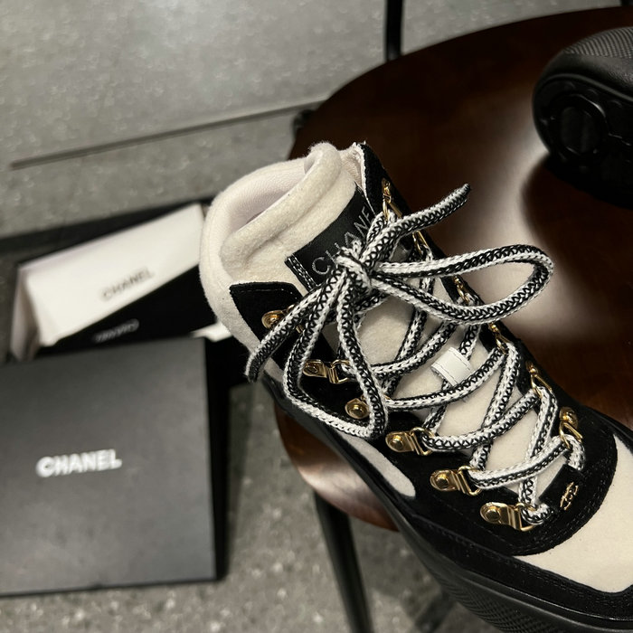 Chanel Sneakers SJC121901