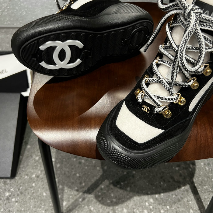 Chanel Sneakers SJC121901