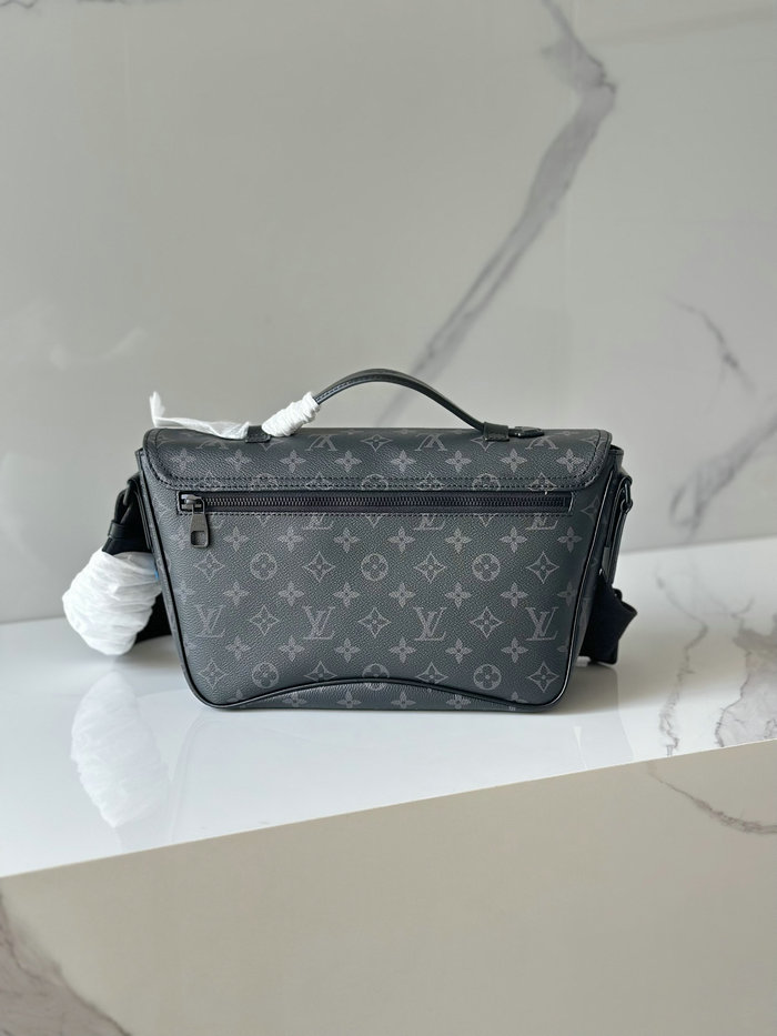 Louis Vuitton Montsouris Messenger Bag M46685