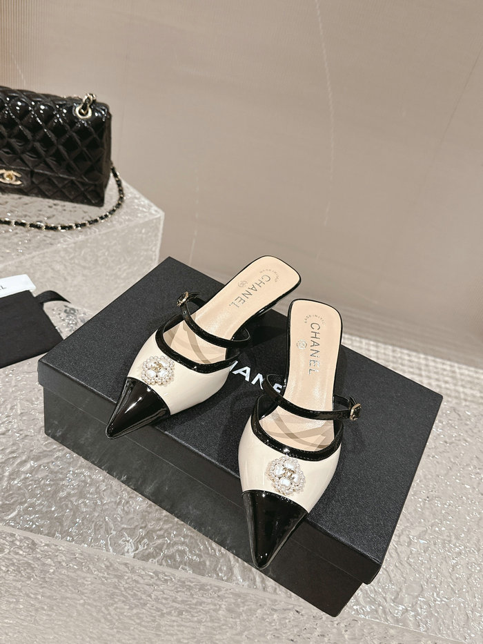 Chanel Mules SNC04030110