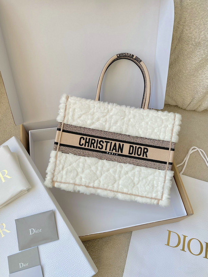 Dior Medium Dior Book Tote White M1286