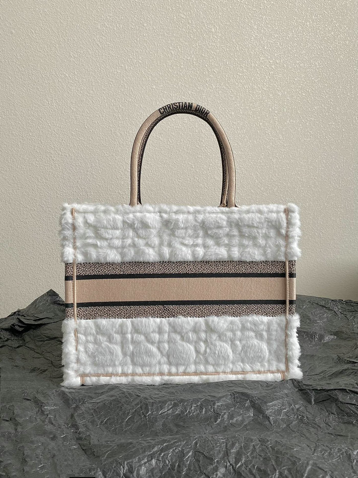 Dior Medium Dior Book Tote White M1286