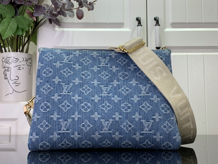 Louis Vuitton Coussin PM M24564