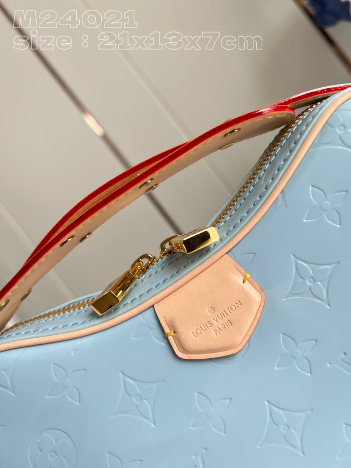 Louis Vuitton Croissant PM Sky M24020