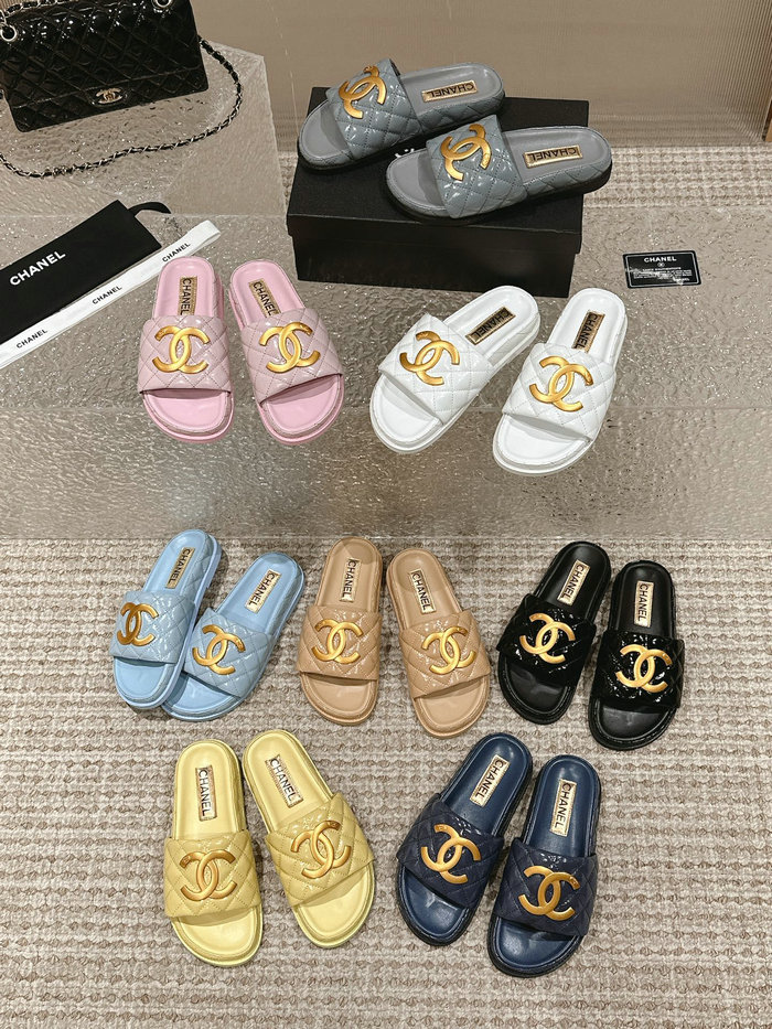 Chanel Slides AQCS031805