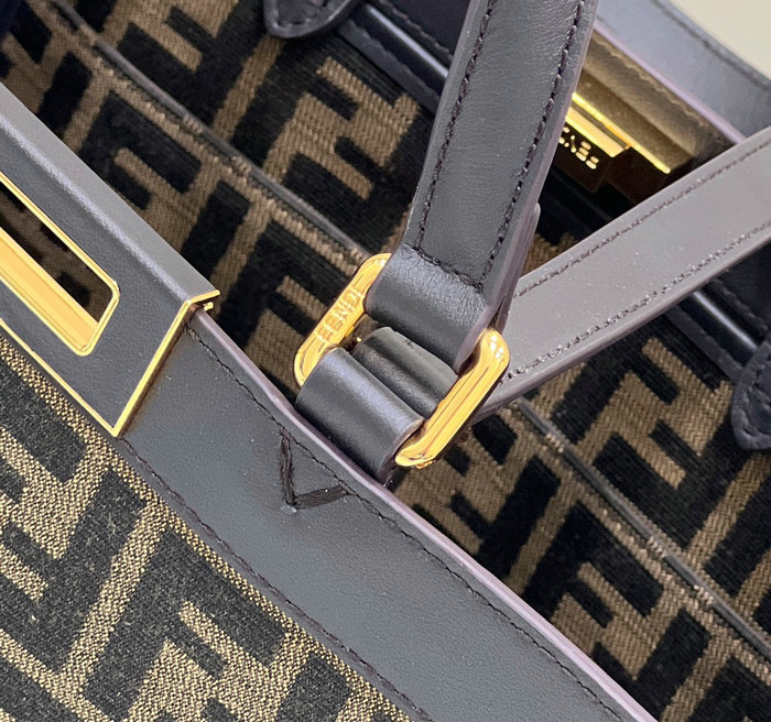 Fendi Peekaboo X-tote Bag F8265E