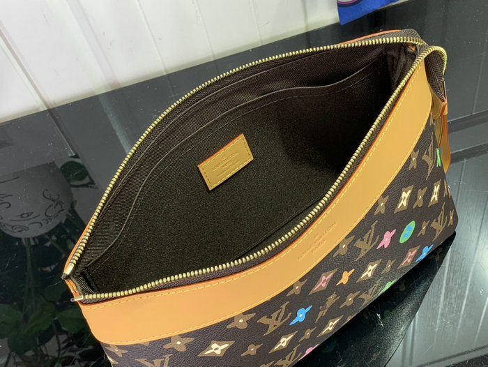 Louis Vuitton Pochette Voyage Souple M83568