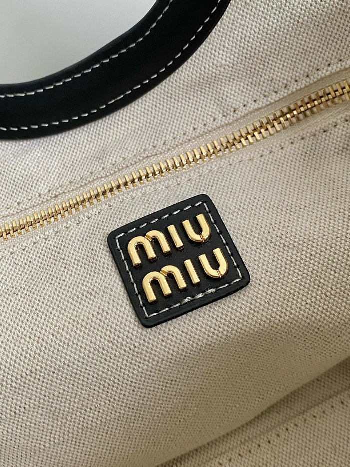 Small Miu Miu Tote Black F0120