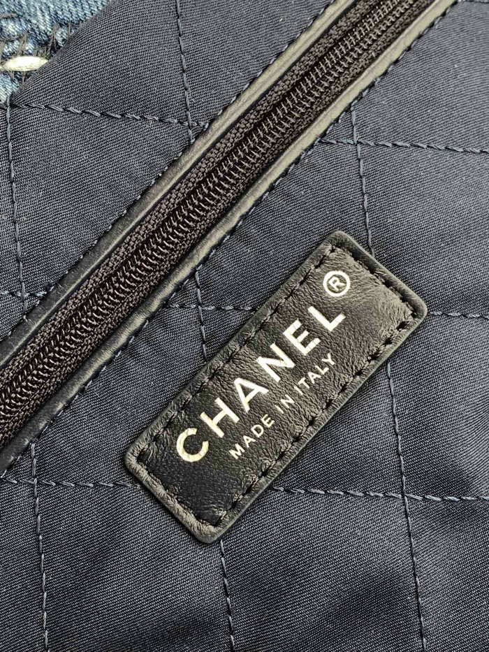 Chanel 22 Denim Handbag AS3261