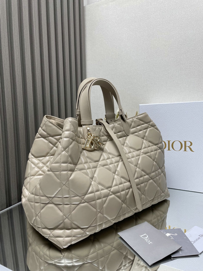 Large Dior Toujours Bag Beige M3319