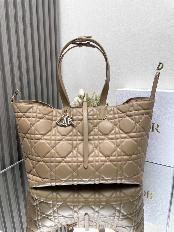 Large Dior Toujours Bag Tan M3319