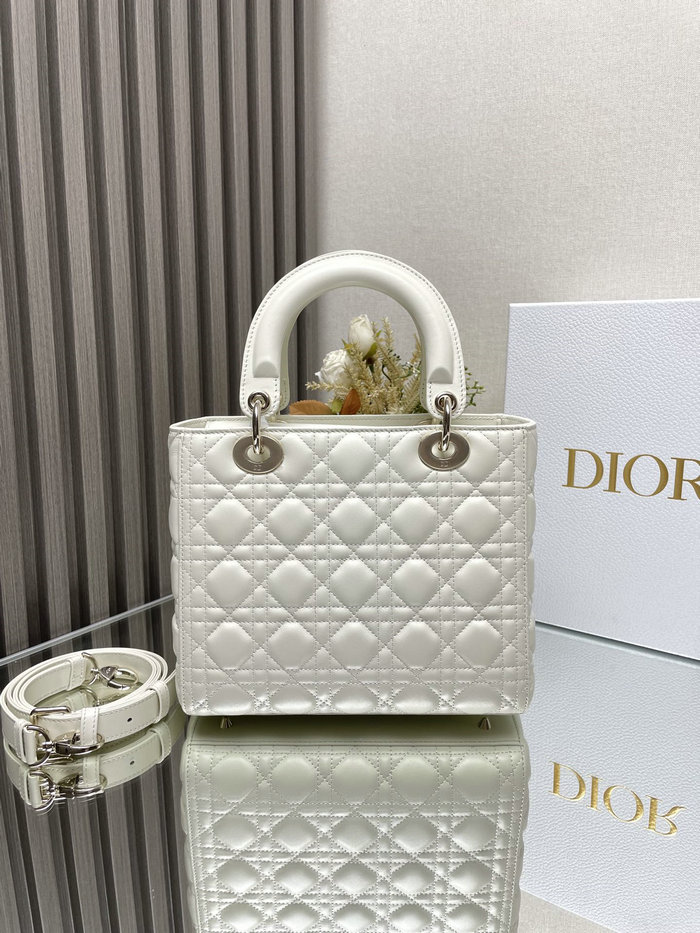 Medium Lady Dior Lambskin Bag White D2454