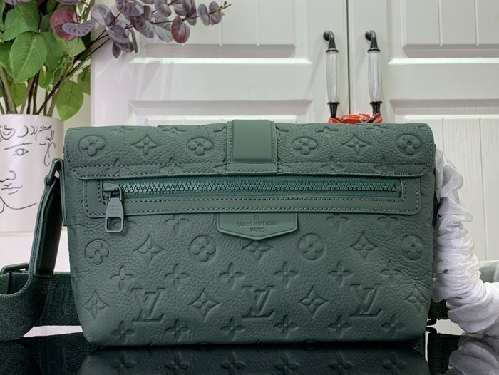 Louis Vuitton S-Cape Messenger Green M24439