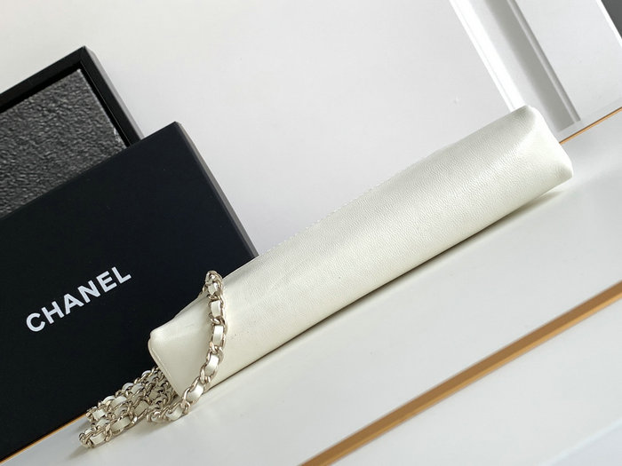 Chanel Mini 31 Clutch With Chain White AS3656