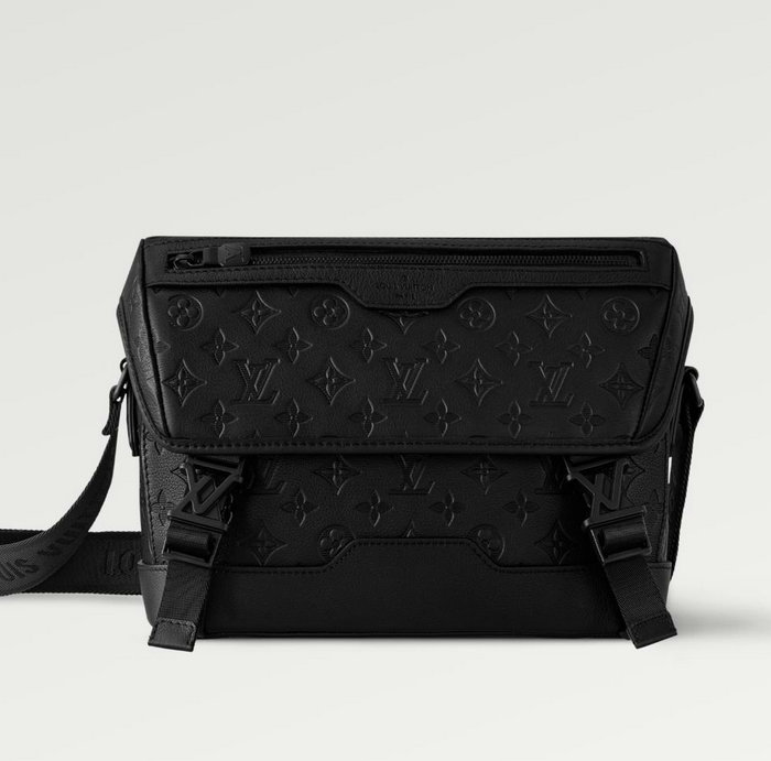 Louis Vuitton Messenger Voyager PM M25121