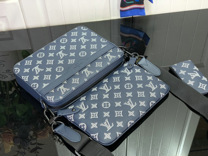 Louis Vuitton Trio Messenger Blue M24753