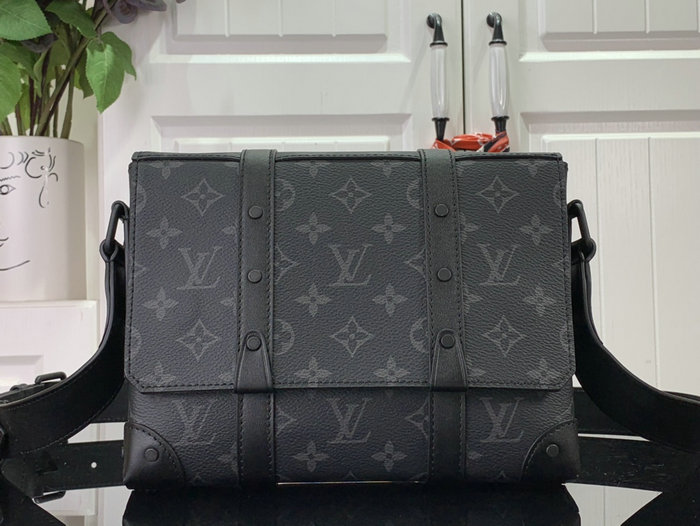 Louis Vuitton Trunk Messenger M45727