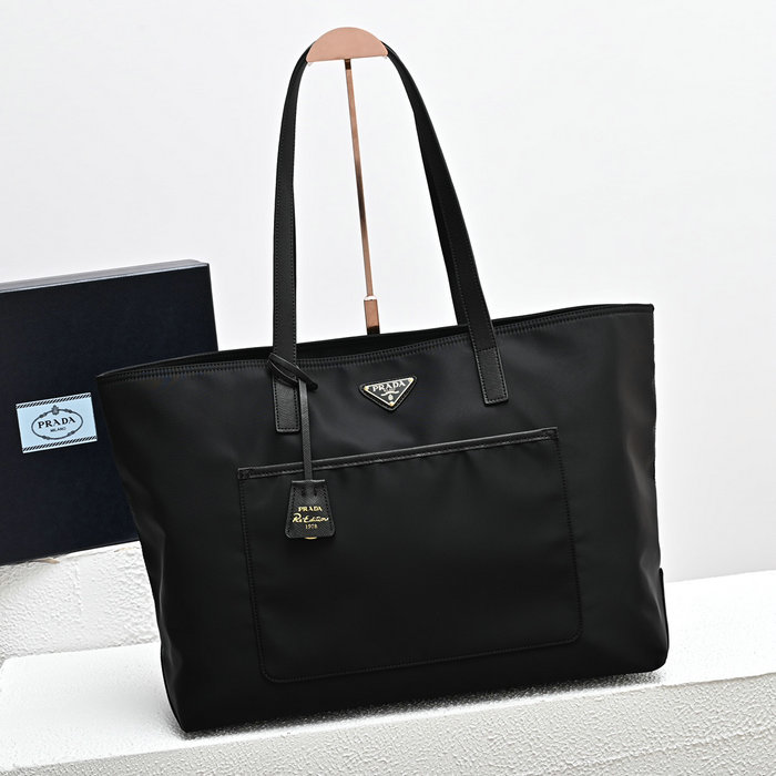 Prada Re-Edition 1978 large tote bag 1BG527