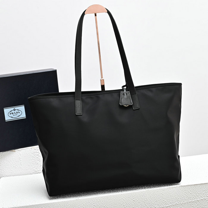 Prada Re-Edition 1978 large tote bag 1BG527