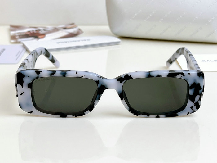 Balenciaga Sunglasses MGB051502