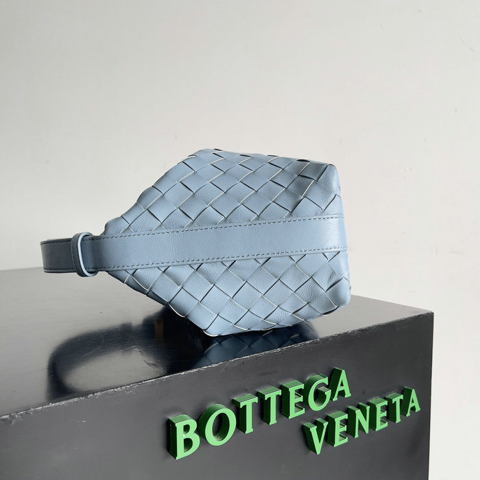 Bottega Veneta Mini Wallace Shoulder Bag BV75444301