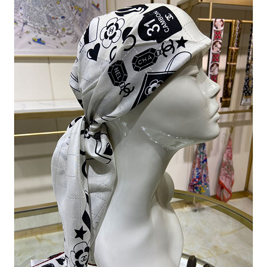 Chanel Scarf DPCS051170