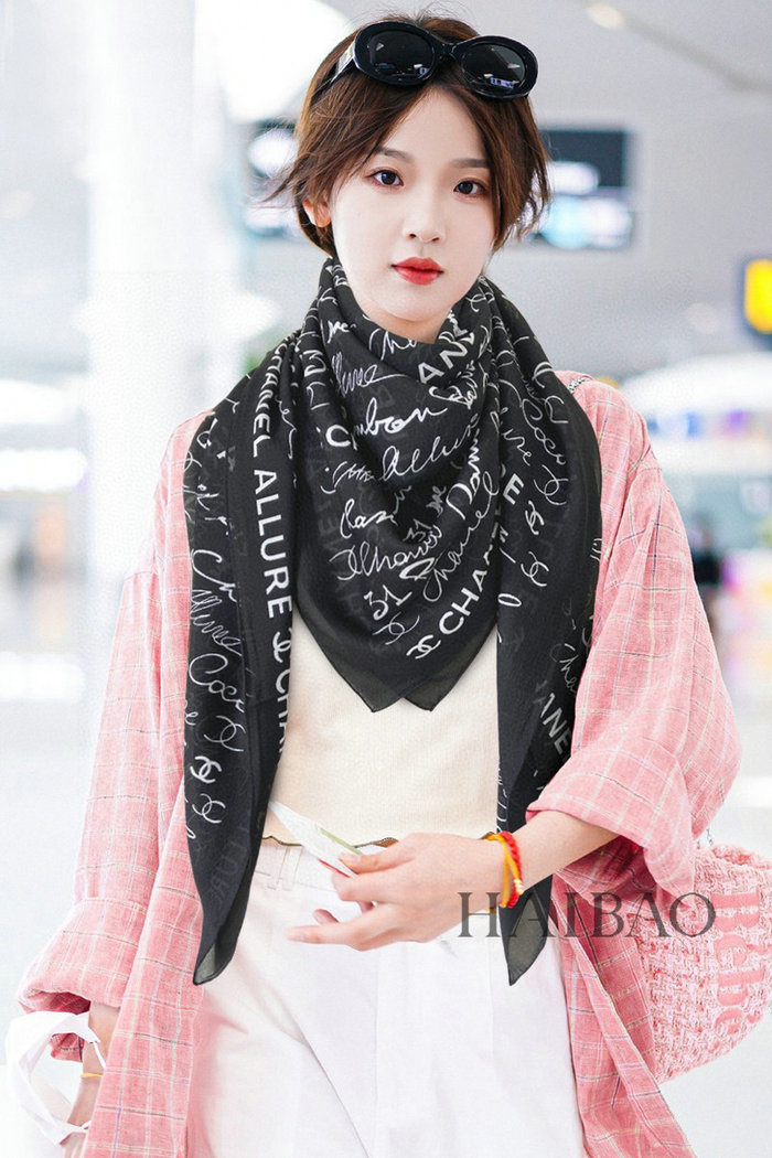 Chanel Scarf DPCS051175