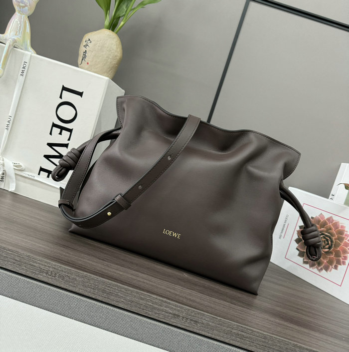 Loewe Medium Flamenco clutch Chocolate L262386